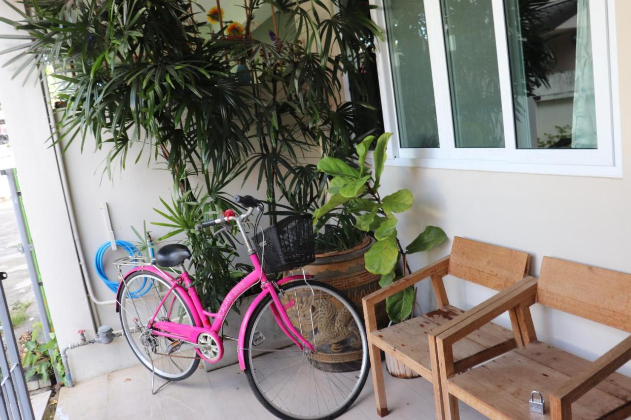 Apartament 8Th House @ Center Of Chiangmai Old Town Chiang Mai Zewnętrze zdjęcie