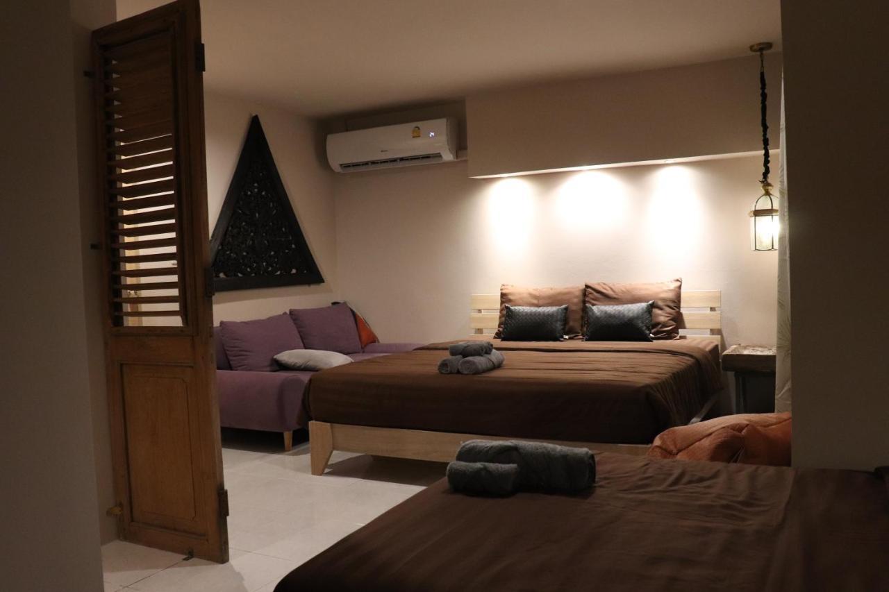 Apartament 8Th House @ Center Of Chiangmai Old Town Chiang Mai Zewnętrze zdjęcie