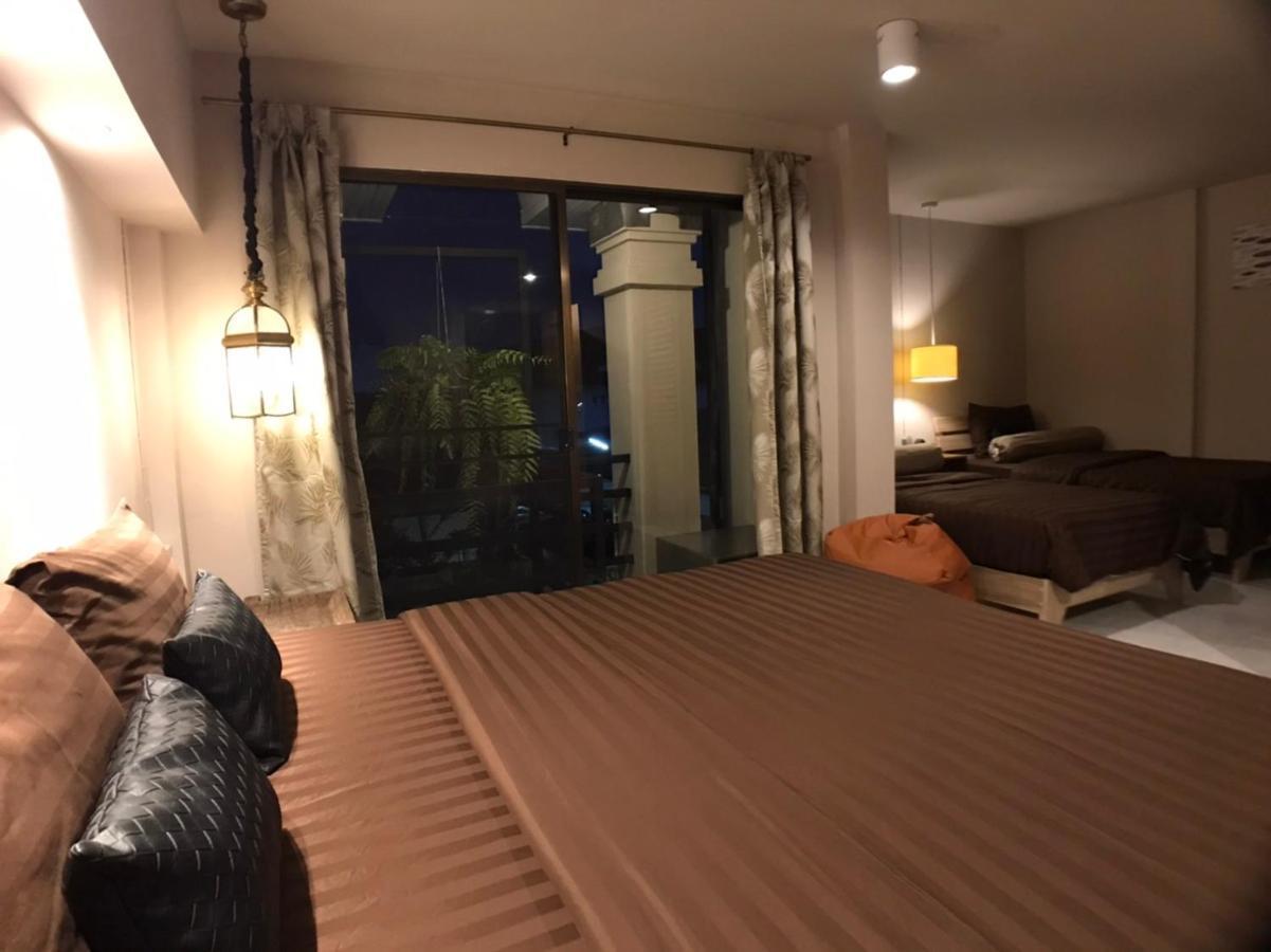 Apartament 8Th House @ Center Of Chiangmai Old Town Chiang Mai Zewnętrze zdjęcie