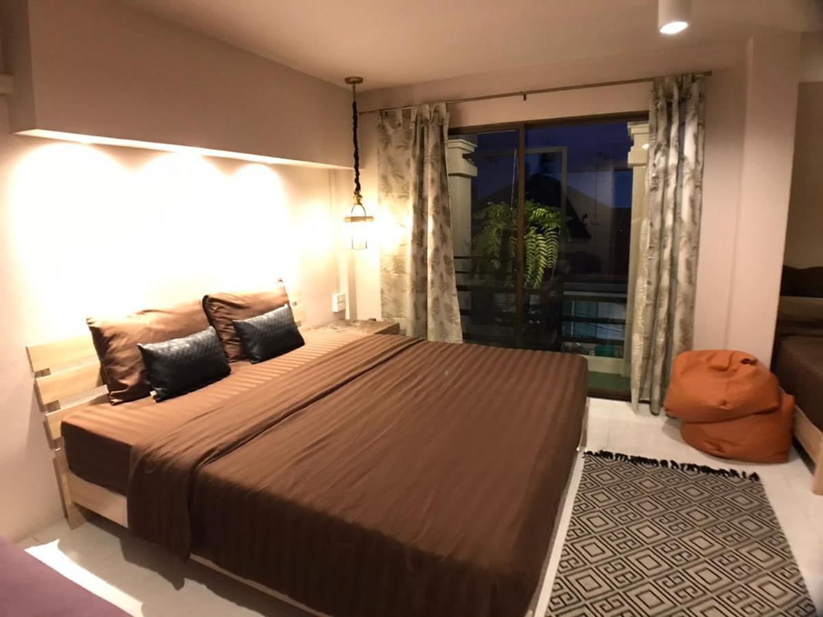 Apartament 8Th House @ Center Of Chiangmai Old Town Chiang Mai Zewnętrze zdjęcie