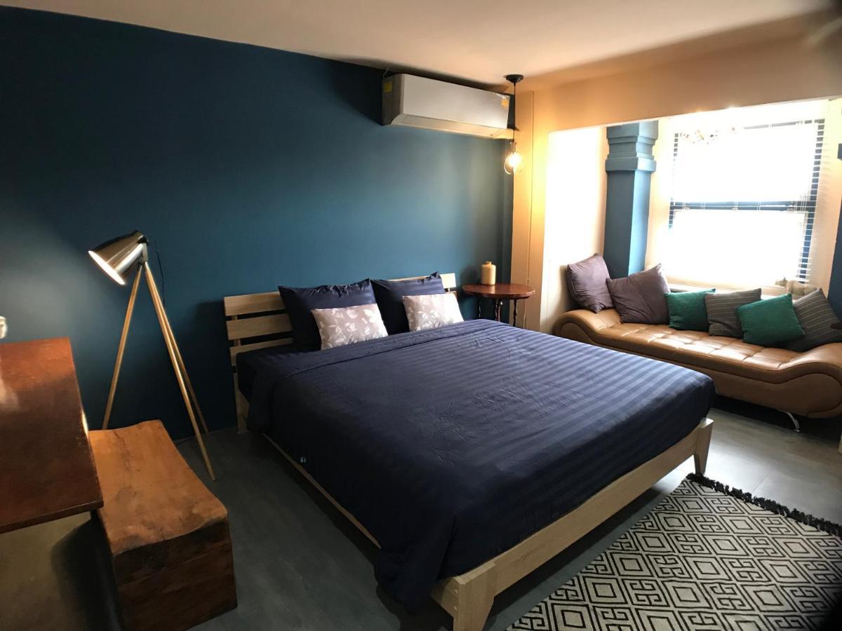Apartament 8Th House @ Center Of Chiangmai Old Town Chiang Mai Zewnętrze zdjęcie